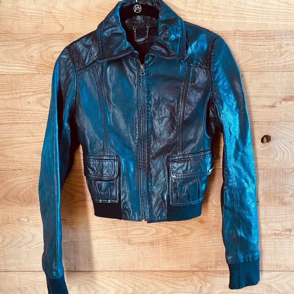 ALLSAINTS gorgeous women’s black Cargill leather bomber jacket. US size 4. GUC.
